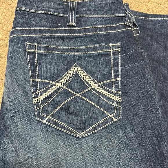 Women’s ariat jeans - Picture 2 of 4